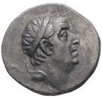 ARIOBARZANES I FILORROMANO (65/64 a.C.). Eusebeia. Año regio 31. BC+