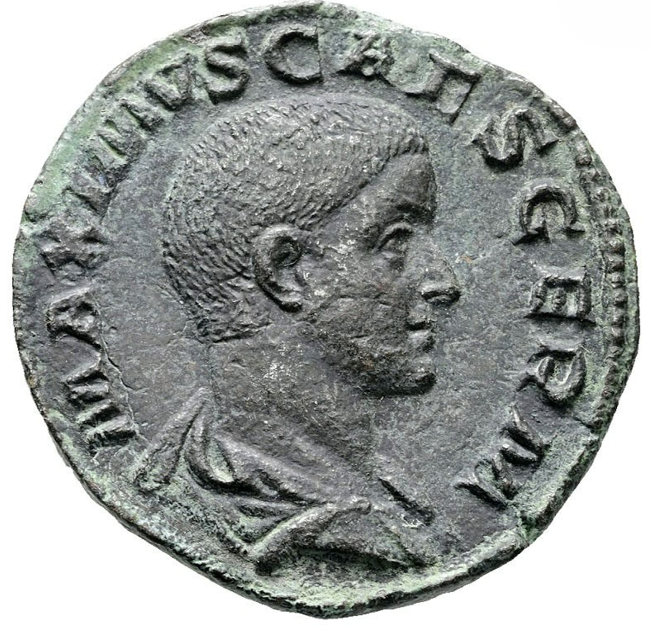 MAXIMUS (336-338). César, hijo de Maximino Tracio. SESTERCIO