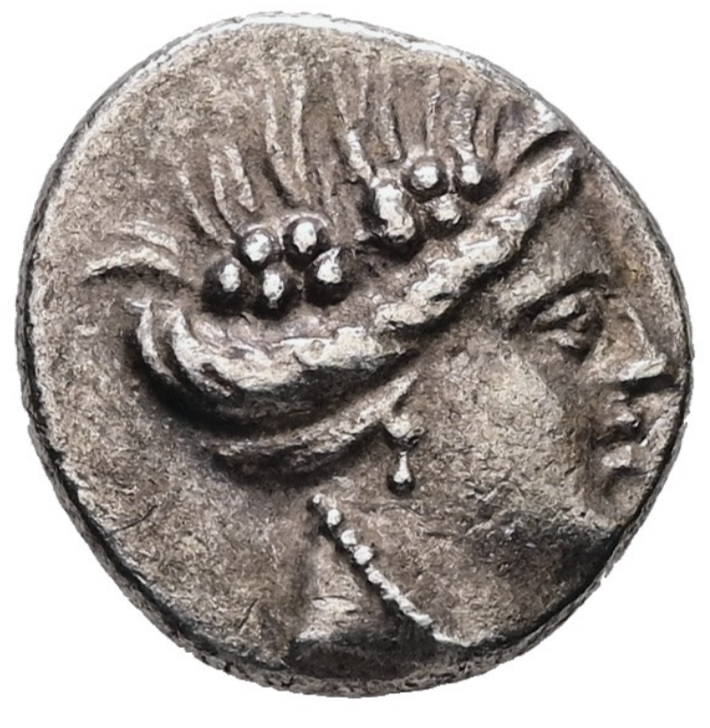 Tetróbolo de plata. Eubea, Ninfa Histiaia. Siglos III-II a.C.