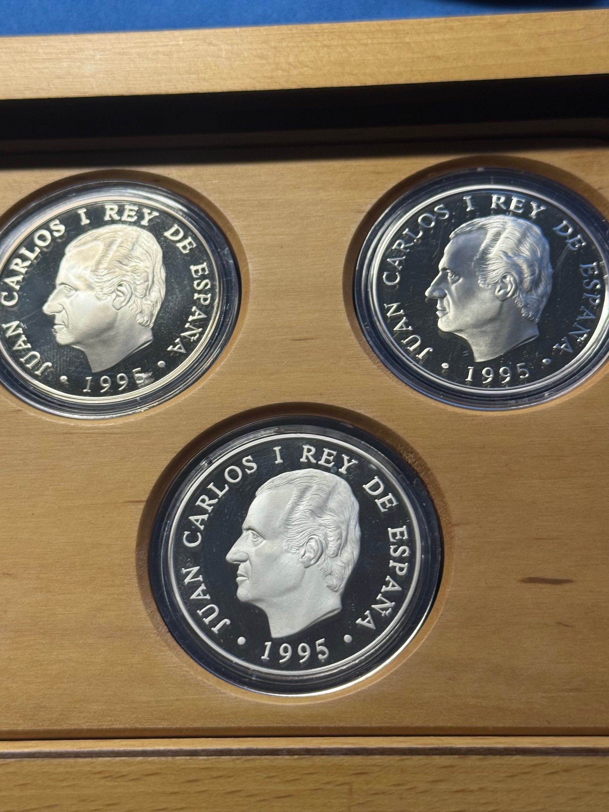 JUAN CARLOS I. Cultura y naturaleza. 10.000 5.000 y 2.000 pesetas (2). 1995.