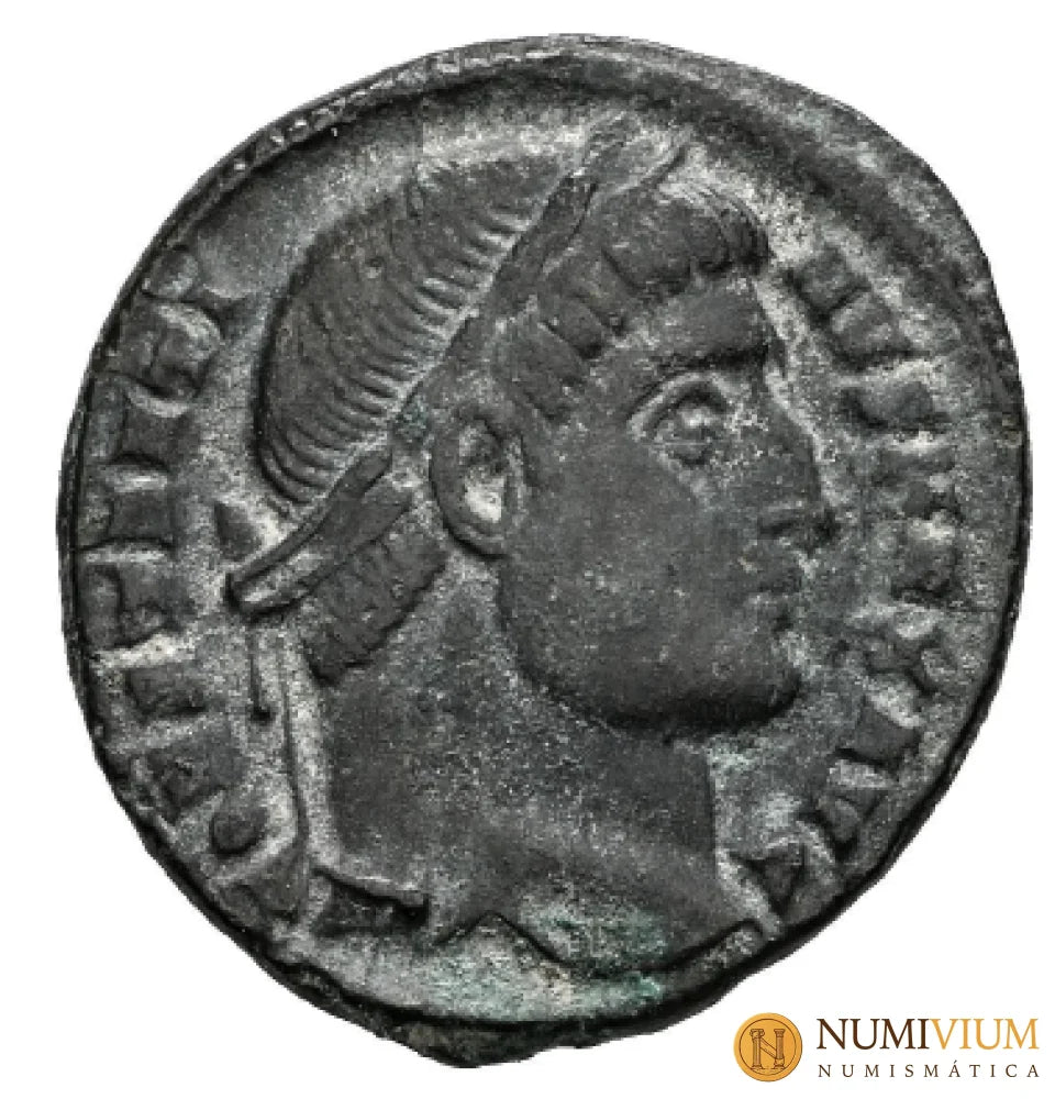 Constantino I. Follis. 327-328 d.C. Constantinopla. (Ric-VII 22). Follis