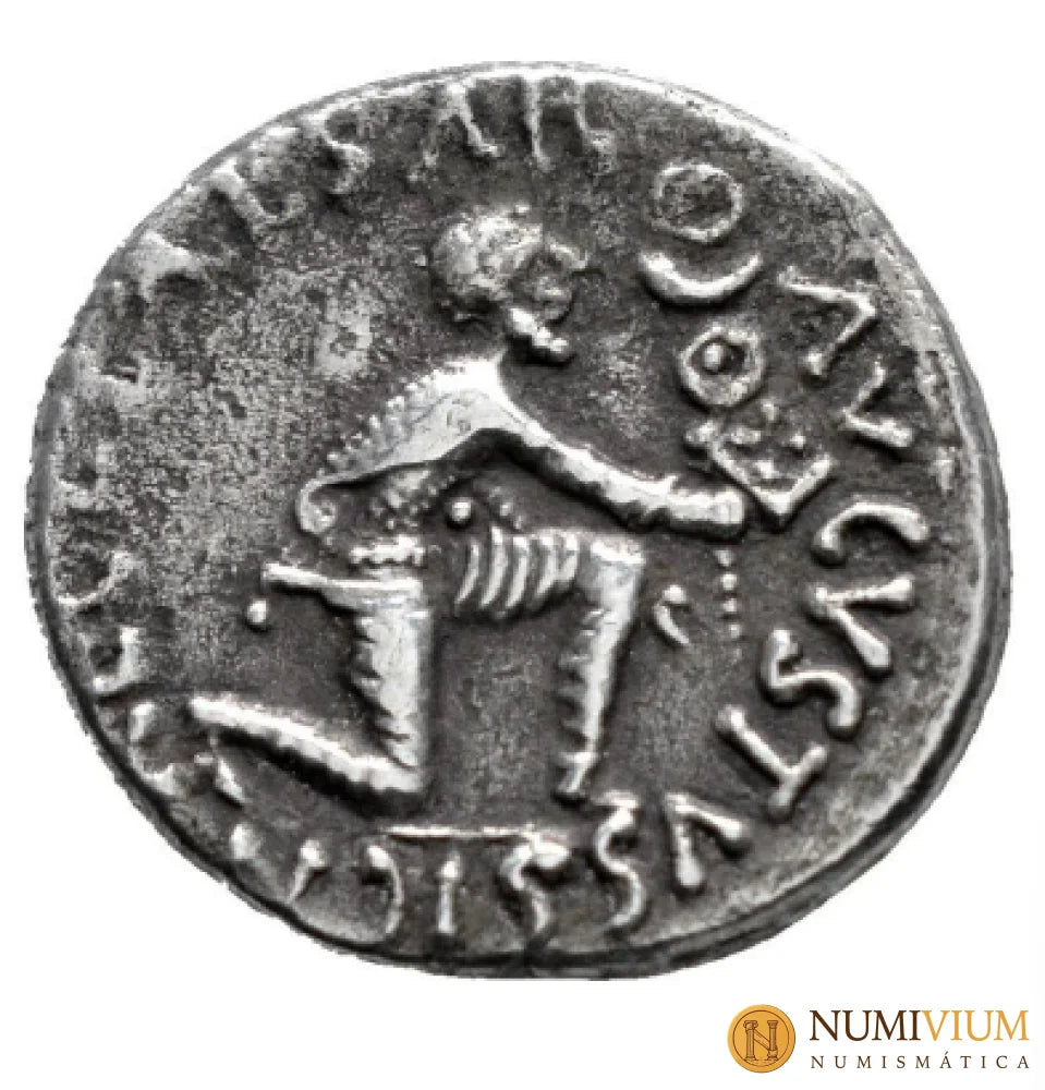 DENARIO de Augusto (14 aC-27 dC). RIC 287. Recuperación de las insignias romanas Denaio