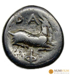 Filipo V de Macedonia (221–179 a.C.). Bronce con Heracles y cabra