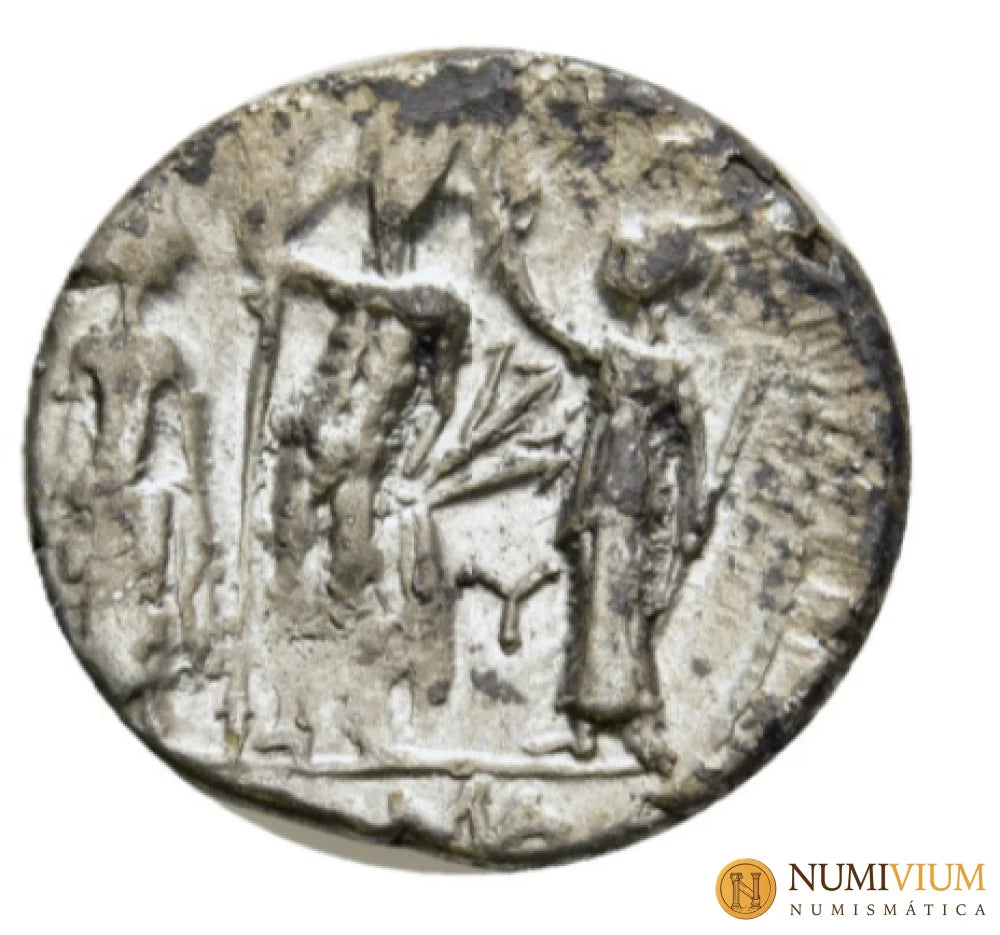 GENS BLAESIA. CN. BLASIO CN. F. (112-111 a.C.). Denario. Roma. Muy escasa