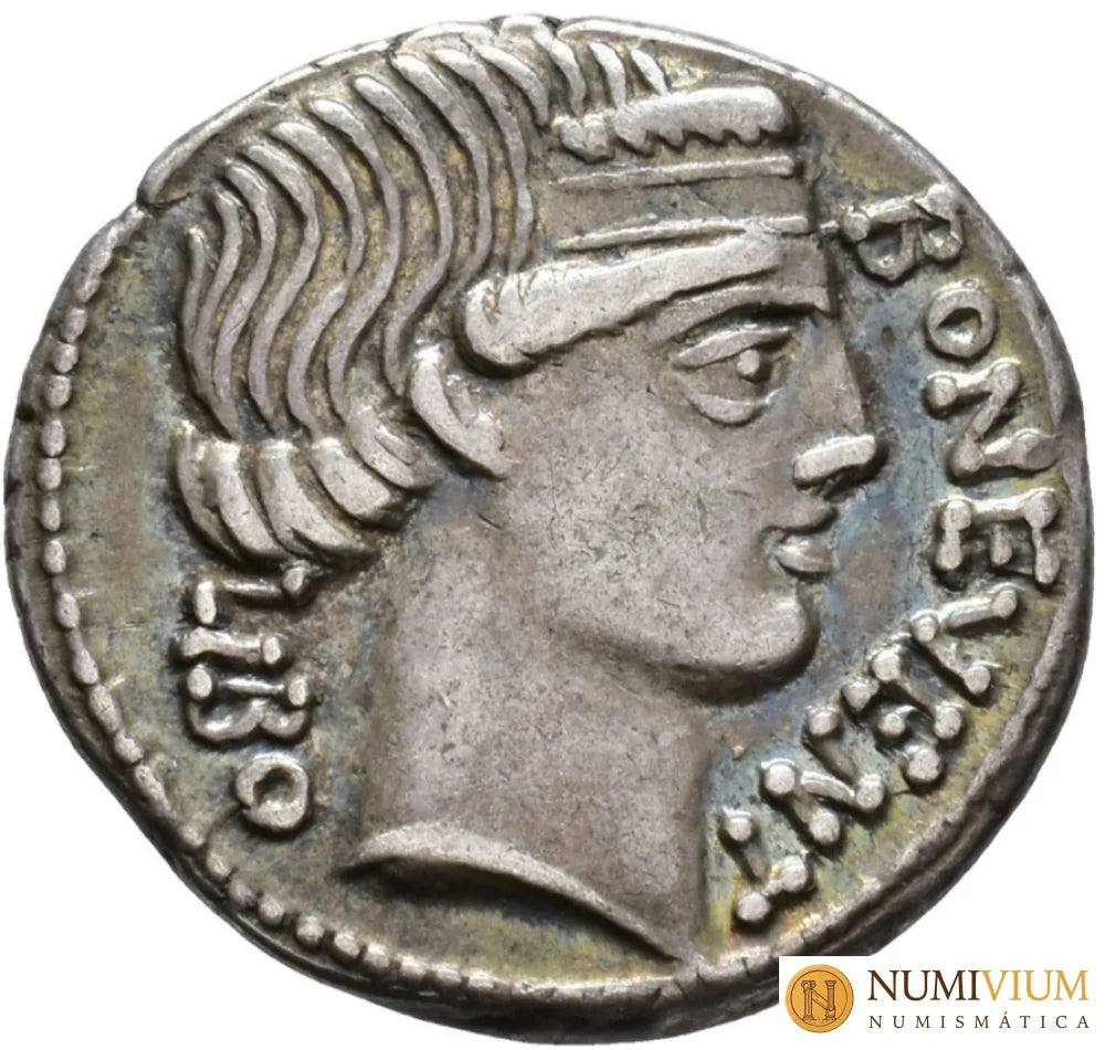 GENS SCRIBONIA. L. Scribonius Libo 62 a.C. Denario. Hermosa pátina.