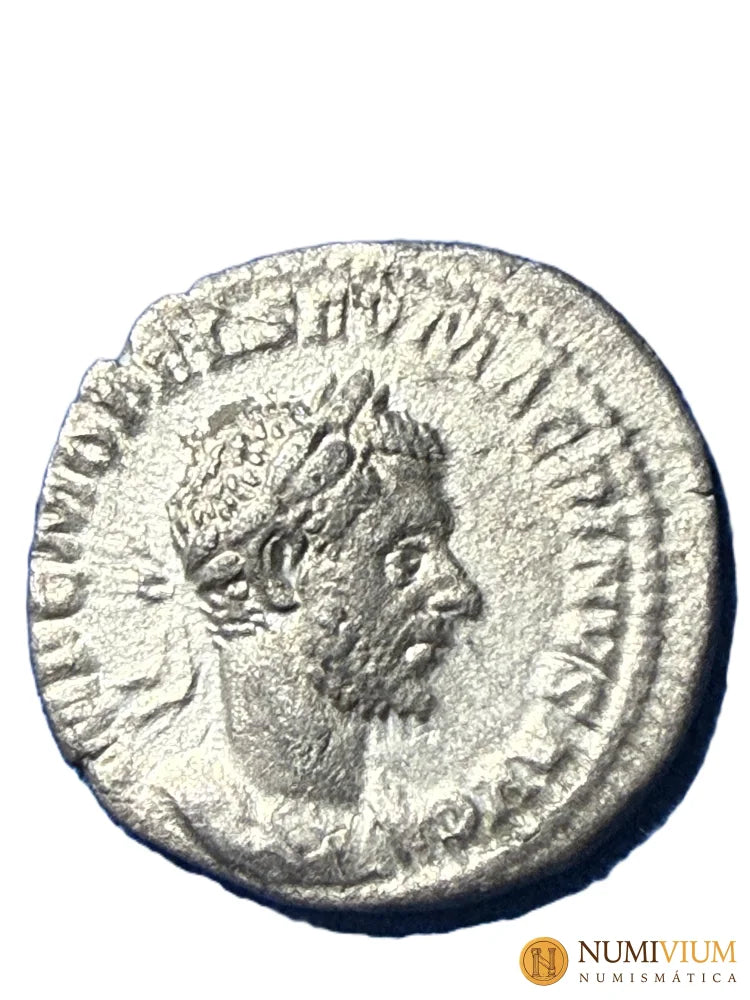 Macrinno (217-218 dC). Denario. Muy escasa.