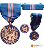 Medalla al Mérito del Ejército por Servicio Civil (Army Achievement Medal for Civilian Service) sin circular (UNC).